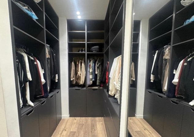 Tirane, shitet apartament 3+1+Aneks+Ballkon Kati 4, 650.000 € (RRUGA E KOSOVAREVE)