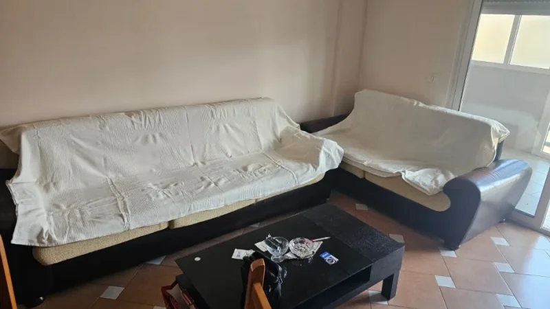 Tirane, jepet me qera apartament 2+1+Ballkon , 85 m² 600 € (Berryli)