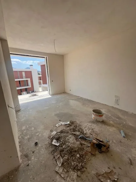 Tirane, shitet apartament 1+1 Kati 3, 82 m² 159.000 € (Tulipan Residence)