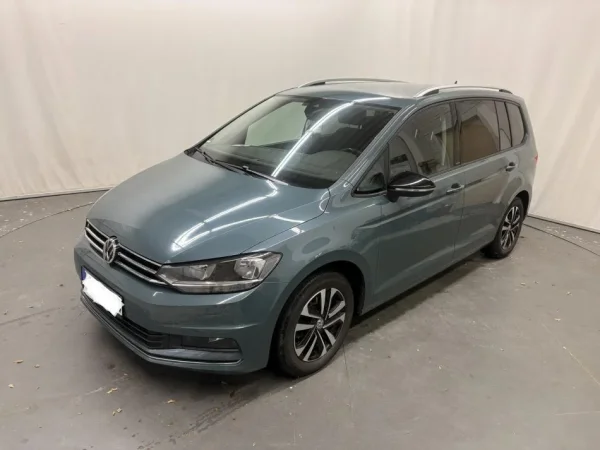 Durres, shes minivan | minibus Volkswagen Touran IQ Drive 1.5TSI 7Vende Benzin, blu automatik Klima 95.350 km 22.500 €