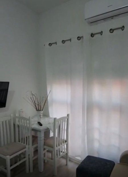 Tirane, Jepet me qira apartament 1+1 Kati 4, 50 m² (Mangalem)