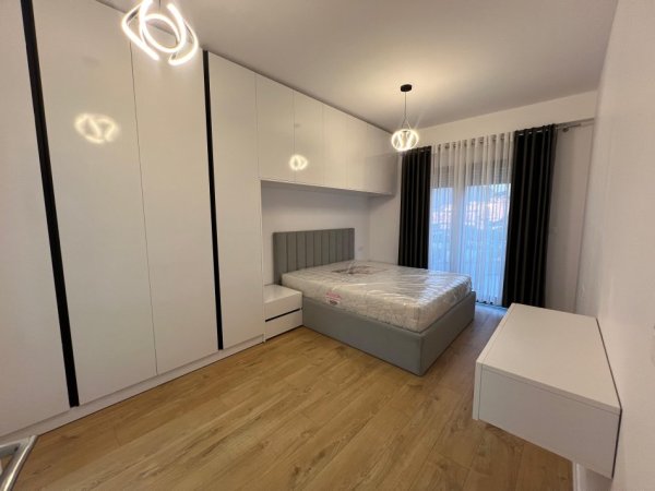 Tirane, jepet me qera apartament 2+1 Kati 3, 91 m² 750 € (Kodra e Diellit)