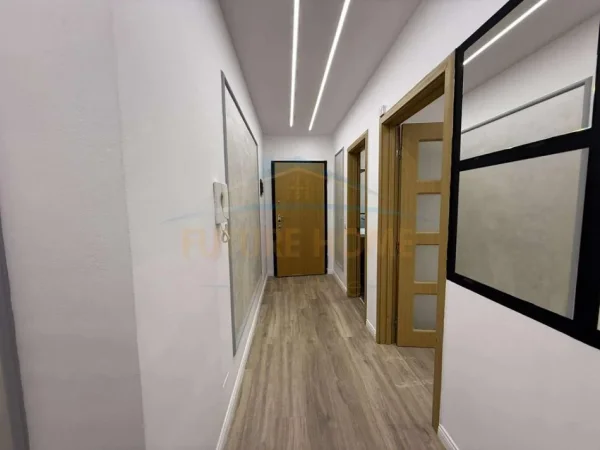 Tirane, shitet apartament Kati 1, 96 m² 173.000 €