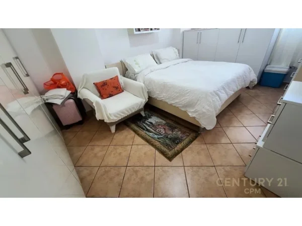 Tirane, jepet me qera apartament 1+1+Ballkon Kati 4, 79 m² 550 € (don bosco)