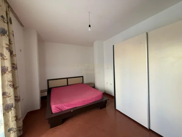 Tirane, jepet me qera apartament 2+1+Ballkon Kati 2, 85 m² 550 € (rrapo hekali)