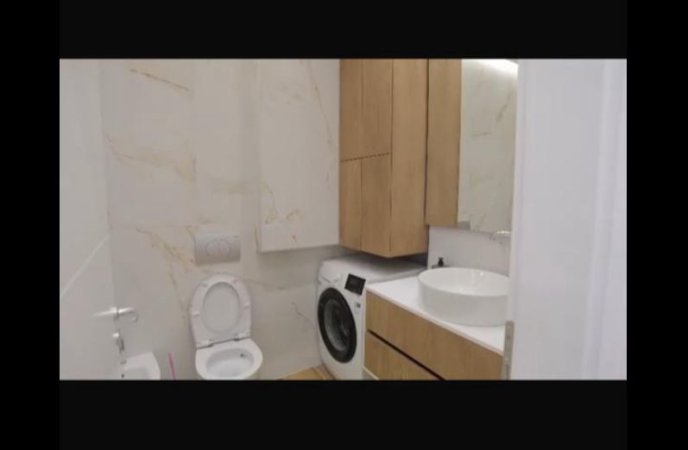 Tirane, jepet me qera apartament 1+1 Kati 6, 60 m² 550 € (FUSHA E AVIACIONIT)