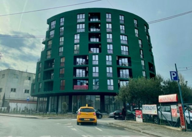 Tirane, shitet dyqan Kati 0, 75 m² 395.000 € (Rruga Besim Alla)