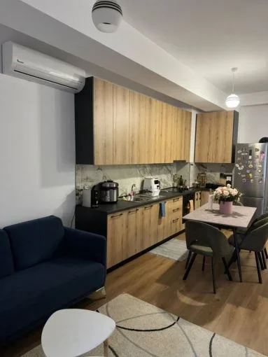 Tirane, jepet me qera apartament 1+1+Aneks+Ballkon Kati 3, 65 m² 400 € (rruga ali demi)