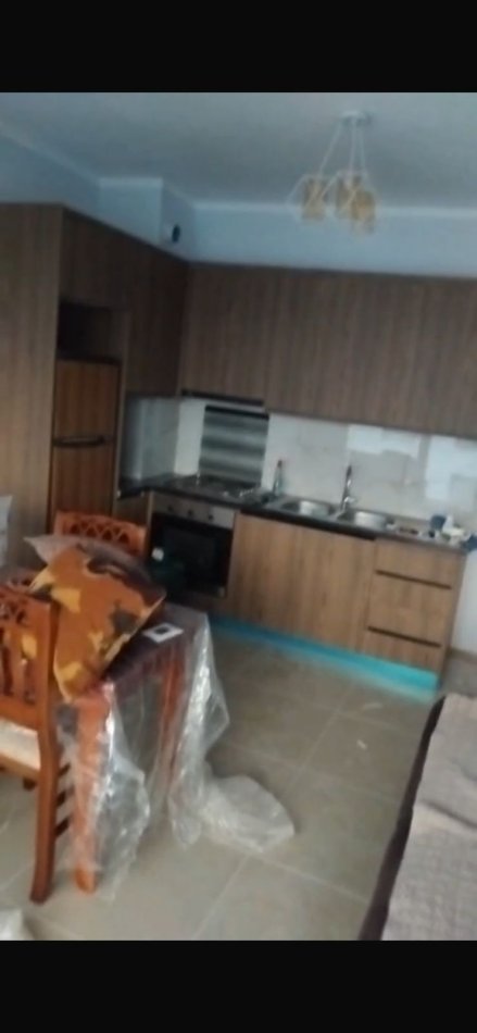 Tirane, jepet me qera apartament 1+1 Kati 5, 70 m² 550 € (KINOSTUDIO)