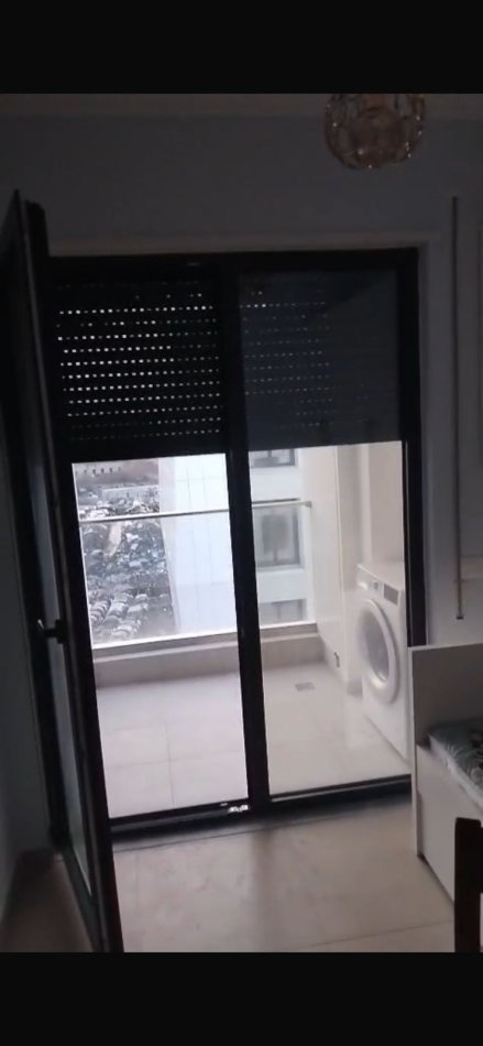 Tirane, jepet me qera apartament 1+1 Kati 5, 70 m² 550 € (KINOSTUDIO)