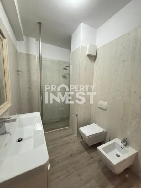 Tirane, shitet apartament 2+1 Kati 7, 118 m² 365.000 € (Komuna Parisit)