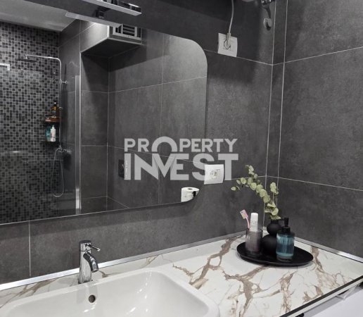 Tirane, jepet me qera apartament 1+1 Kati 5, 80 m² 520 € (Brryli)