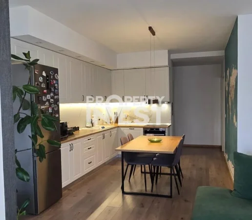 Tirane, jepet me qera apartament 1+1 Kati 5, 80 m² 520 € (Brryli)