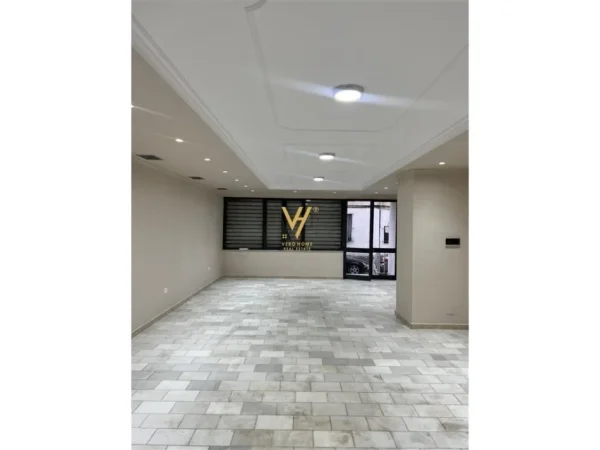 Tirane, jepet me qera dyqan Kati 0, 80 m² 650 € (VASIL SHANTO)