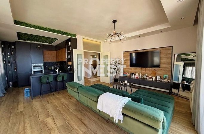 Tirane, shitet apartament 2+1 Kati 5, 150 m² 290.000 € (Xhamia e selites)