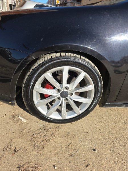 Tirane, shes makine Volswagen Golf 5 Nafte, e zeze automatik Kondicioner 3.100 €