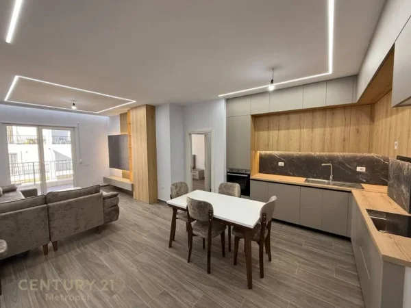 Tirane, jepet me qera apartament 2+1 Kati 7, 110 m² 550 € (Kamez)