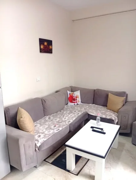 JEPET ME QERA SUPER HYRJE 1+1 PRIVATE TEK SPITALI AMERIKAN 2 ,QSUT,    380 €URO