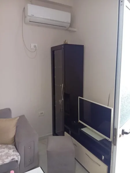 JEPET ME QERA SUPER HYRJE 1+1 PRIVATE TEK SPITALI AMERIKAN 2 ,QSUT,    380 €URO