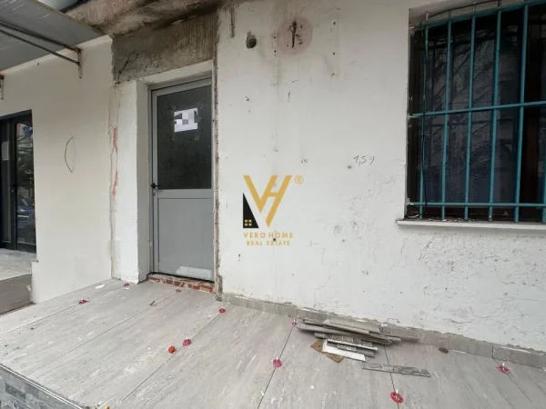 Tirane, jepet me qera dyqan Kati 0, 23 m² 600 € (RRUGA HIM HOLLI)