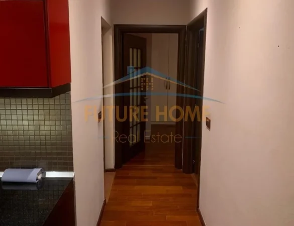 Shitet, Apartament 2+1+2+Post Parkimi, Rruga Marko Bocari