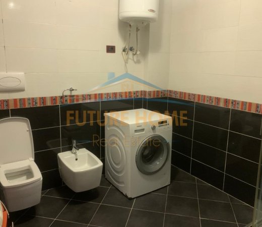 Shitet, Apartament 2+1+2+Post Parkimi, Rruga Marko Bocari