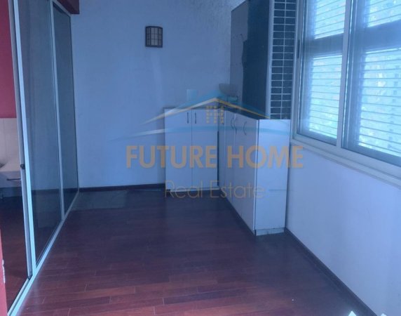 Shitet, Apartament 2+1+2+Post Parkimi, Rruga Marko Bocari