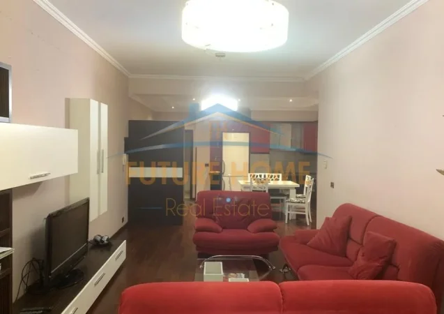 Shitet, Apartament 2+1+2+Post Parkimi, Rruga Marko Bocari