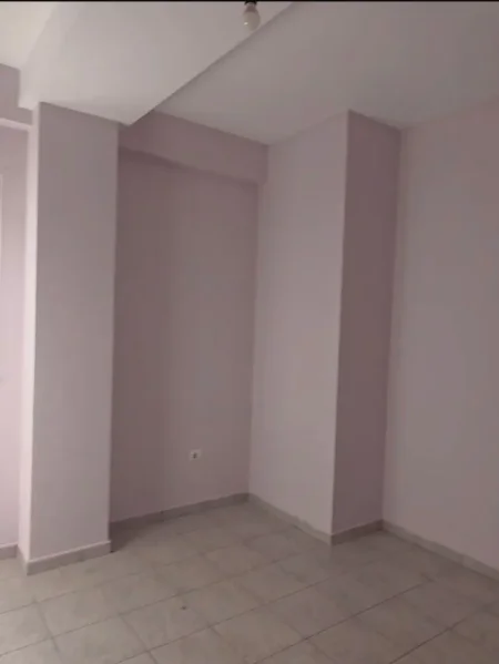 Tirane, shitet apartament 2+1 Kati 1, 100 m² 155.000 € (Kopshtit Zoologjik)