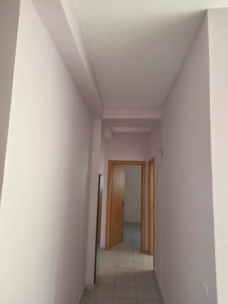 Tirane, shitet apartament 2+1 Kati 1, 100 m² 155.000 € (Kopshtit Zoologjik)