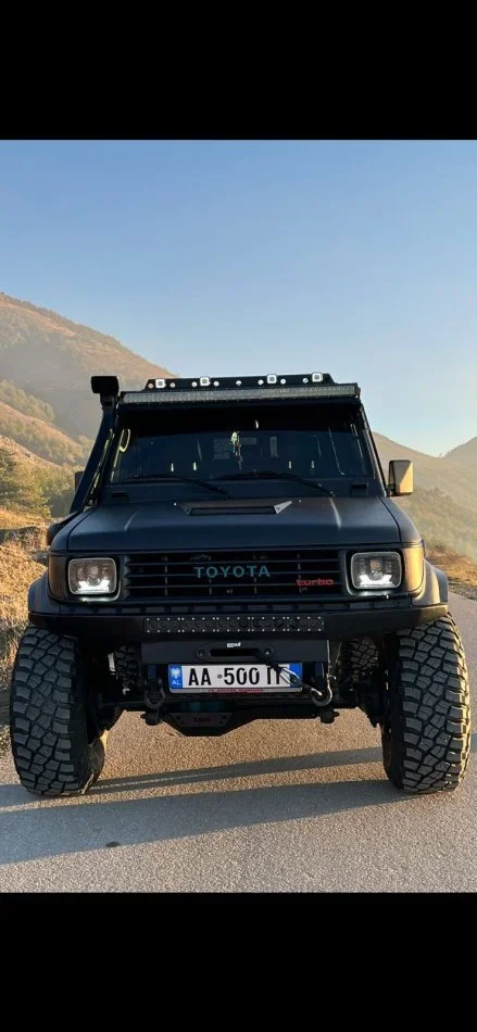 Tirane, shes makine Toyota Land Cruiser 3.0 Turbo Diesel – FULL OFF ROAD BUILD Nafte, manuale Kondicioner 150.000 km 23.000 €