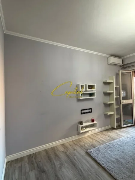 Tirane, shitet apartament 1+1 Kati 3, 63 m² 170.000 € (RRUGA E KAVAJES)