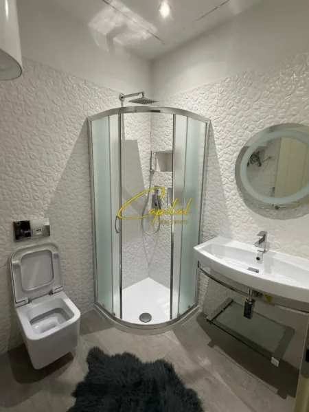 Tirane, shitet apartament 1+1 Kati 3, 63 m² 170.000 € (RRUGA E KAVAJES)