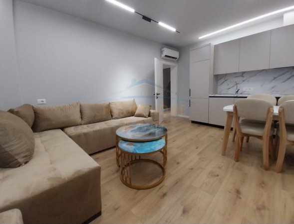 Qira, Apartament 1+1, Unaza e Re, prane Vila L, Tirane