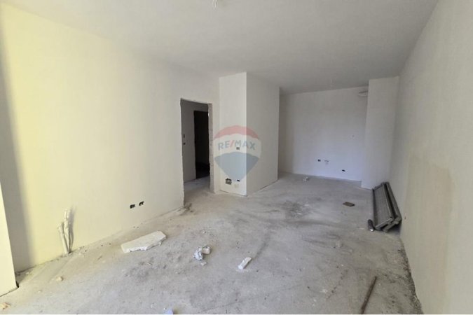 Tirane, shitet apartament 1+1 Kati 4, 104 m² 120.000 € (Univers City, Tiranë(ID: 530411001-1277)