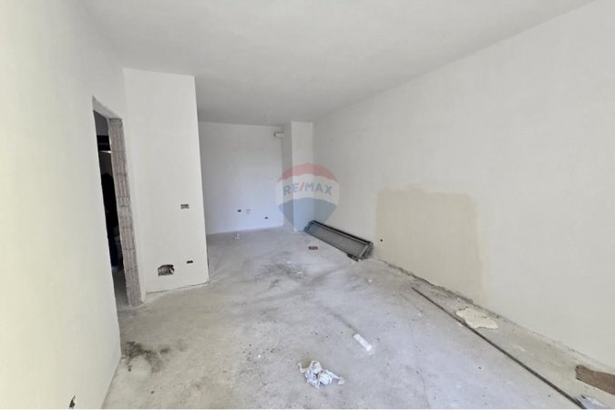 Tirane, shitet apartament 1+1 Kati 4, 104 m² 120.000 € (Univers City, Tiranë(ID: 530411001-1277)