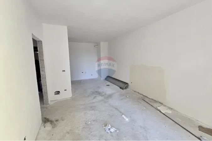 Tirane, shitet apartament 1+1 Kati 4, 104 m² 120.000 € (Univers City, Tiranë(ID: 530411001-1277)