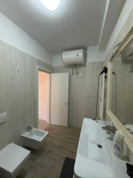 Tirane, shitet apartament 2+1 Kati 3, 117 m² 355.000 € (Kika 2 tek Komuna e Parisit.)