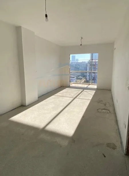 Apartament 1+1 Për Shitje Te Rruga Albanopoli, Tiranë - 130,000€ | 74 m²