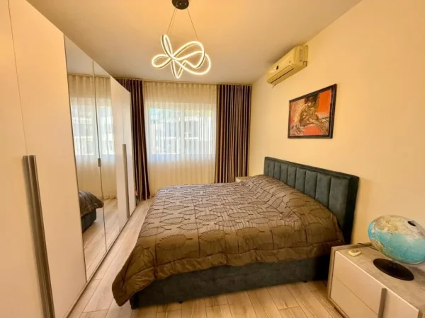 Tirane, jepet me qera apartament 1+1 Kati 8, 70 m² 900 € (rruga e kosovareve)