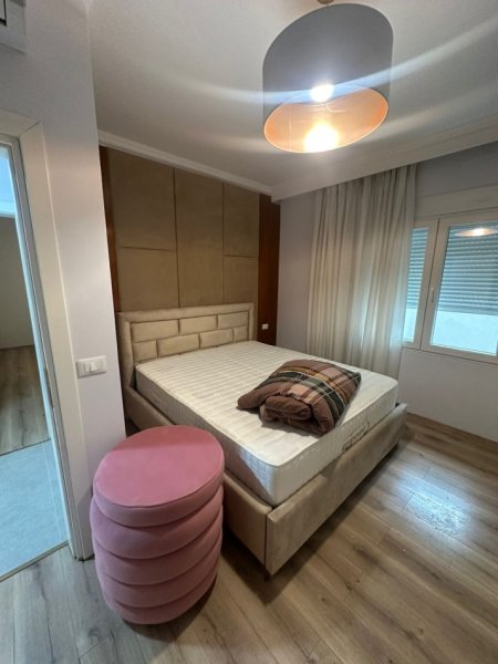 Tirane, jepet me qera shtepi 2+1+Ballkon Kati 0, 90 m² 600 € (Don Bosko)