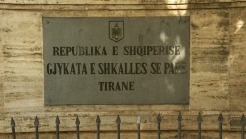 Tirane, ofroj Sherbime Ligjore dhe Avokatie