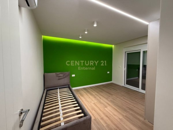 Tirane, jepet me qera apartament 2+1 Kati 2, 80 m² 850 € (rruga e kavajes)