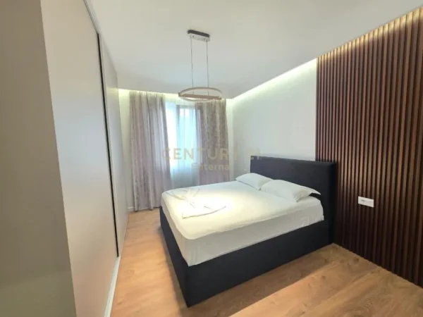 Tirane, jepet me qera apartament 2+1 Kati 2, 80 m² 850 € (rruga e kavajes)