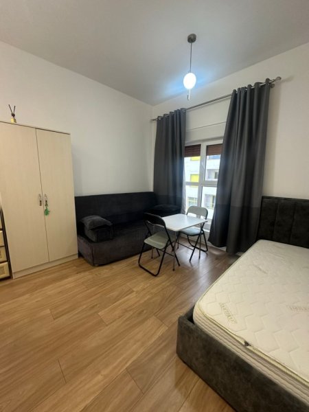 Tirane, jepet me qera garsonier 1+1 Kati 6, 30 m² 300 € (Ali Demi)