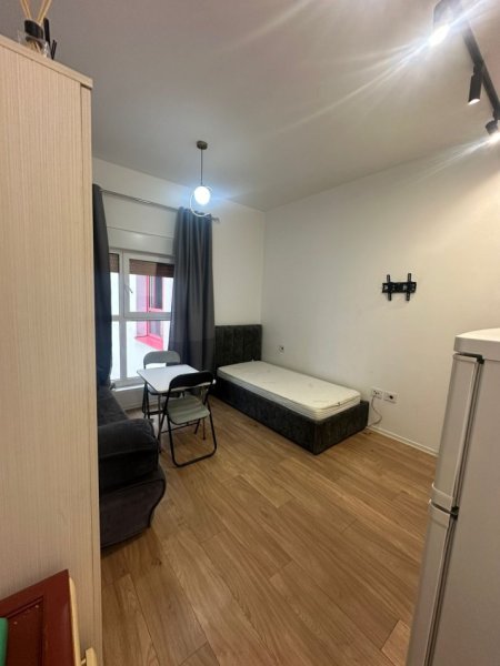 Tirane, jepet me qera garsonier 1+1 Kati 6, 30 m² 300 € (Ali Demi)
