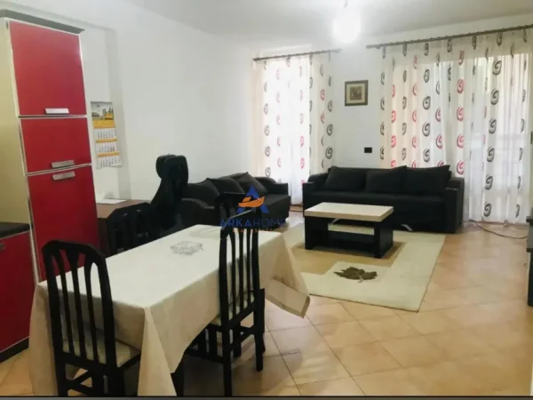 Tirane, jepet me qera apartament 1+1+Ballkon Kati 5, 72 m² 700 € 