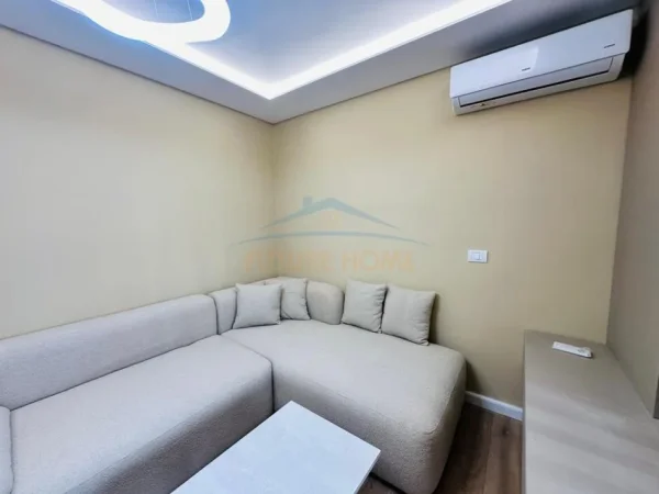 Tirane, shitet apartament 1+1+Ballkon Kati 3, 40 m² 128.000 € (Mozaiku i Tiranes , 21 dhjetori)