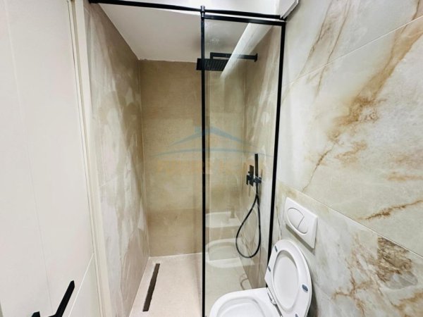 Tirane, shitet apartament 1+1+Ballkon Kati 3, 40 m² 128.000 € (Mozaiku i Tiranes , 21 dhjetori)