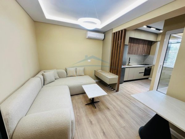 Tirane, shitet apartament 1+1+Ballkon Kati 3, 40 m² 128.000 € (Mozaiku i Tiranes , 21 dhjetori)